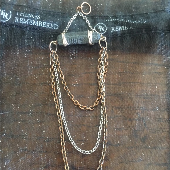 Meet your Posher, Kimmie - Picture 2 of 4